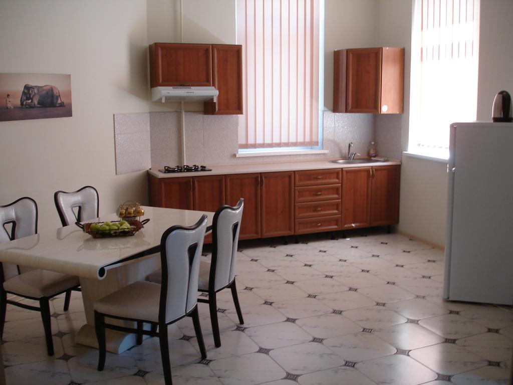 Chernivtsi Apartments Cameră foto