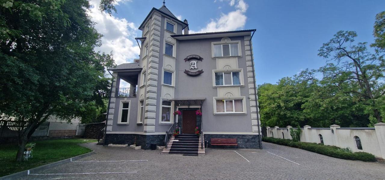 Chernivtsi Apartments Exterior foto